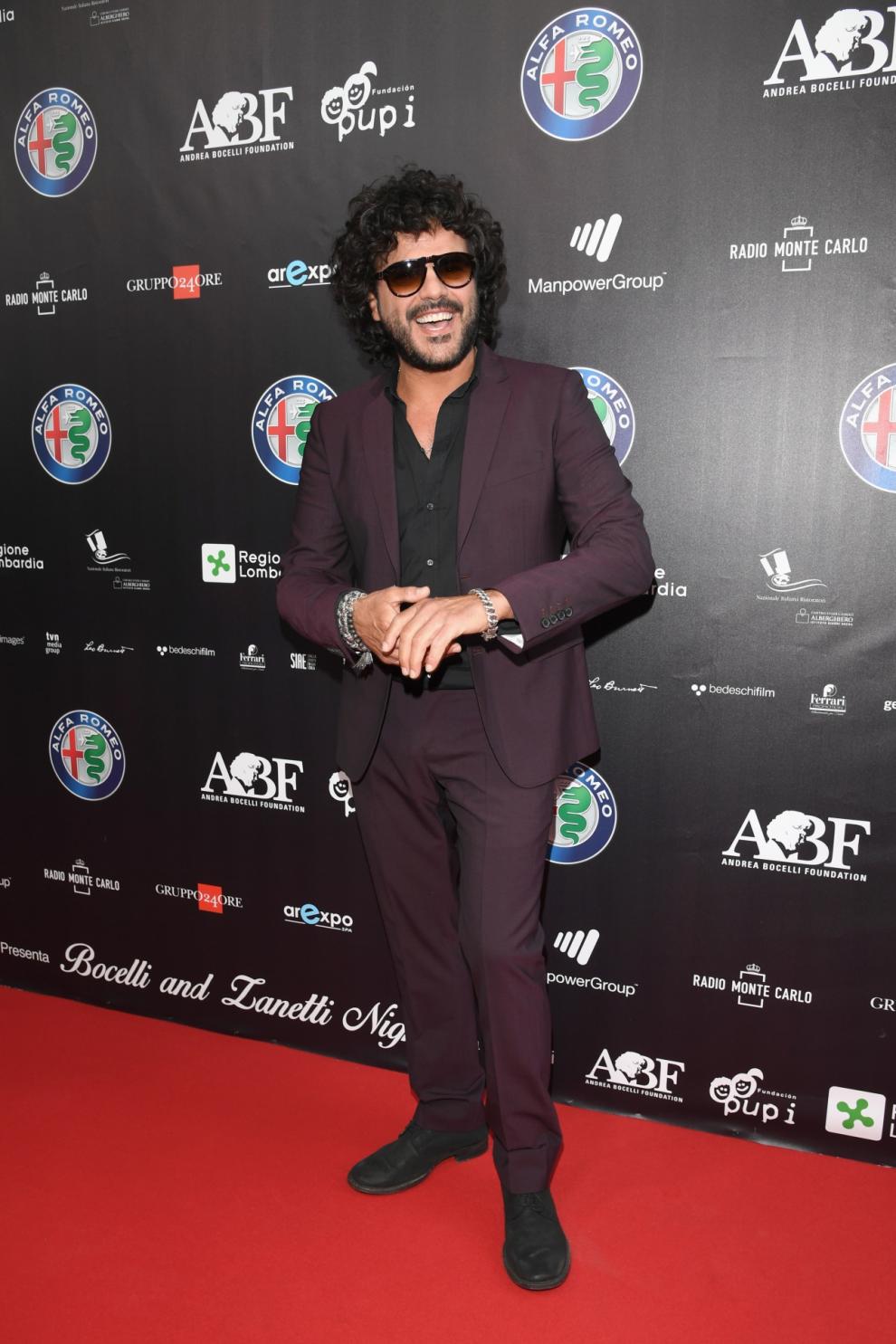 Risultati immagini per francesco renga red carpet