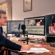 Esce nelle sale “Laggiù Qualcuno Mi Ama”, il docu-film di Mario Martone omaggio a Massimo Troisi