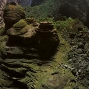 Hang Son Doong, la grotta più grande del mondo  
