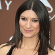 Laura Pausini, la confessione: «Il mio uomo ideale? Faccia buona, ma… »