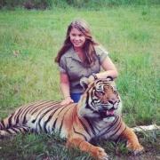 La figlia di Crocodile Hunter segue le orme paterne