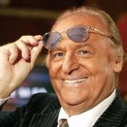 RENZO ARBORE Conduttore radiofonico e Personaggio televisivo, i suoi 50 anni di radiofonia e il programma televisivo “Quelli della notte” 
