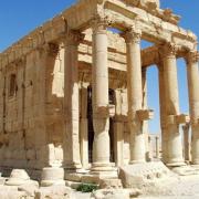 GUIDO OLIMPIO Inviato del Corriere della Sera da Washington, l'Isis torna a farsi sentire: distrutto un prezioso tempio a Palmira in Siria