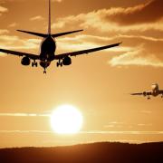 Il ringraziamento speciale di una compagnia aerea a medici e infermieri