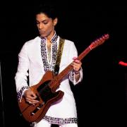 Prince pubblica il nuovo album “HItnRUN”