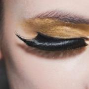 Ciglia lunghissime? Ecco come averle!