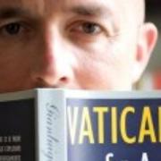 GIANLUIGI NUZZI Autore di "Via Crucis", l'accusa di aver pubblicato dei documenti segreti della Chiesa