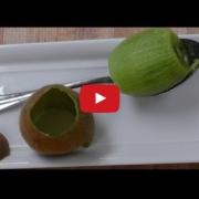 Ecco un modo veloce ed efficace per tagliare il kiwi