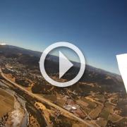 Videocamera cade dall'aereo. Ecco dove va a finire!