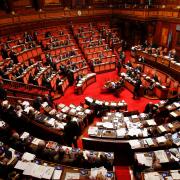 MAURO BAZZUCCHI Giornalista de L'Huffington Post, le proposte di legge in Parlamento le piu assurde.