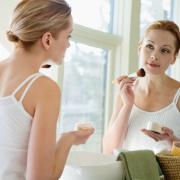 Come correggere i difetti con il make-up