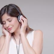 Auricolari o cuffie: cosa scegliere? Ecco la risposta definitiva