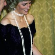 Gli abiti di Lady D in mostra a Londra