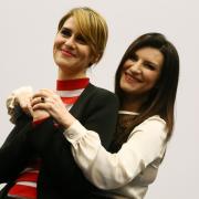 Laura Pausini e Paola Cortellesi: «Siamo terrorizzate per il nostro show»