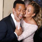 John Legend e Chrissy Teigen danno il benvenuto alla primogenita
