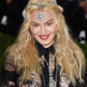 Madonna sempre più trasgressiva  al Met Ball di New York 