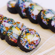 Quando il sushi si colora di arcobaleno