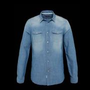 La camicia maschile sarà un must, ecco perché