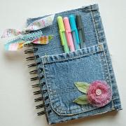 10 modi creativi per reinventare un vecchio jeans