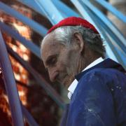 Quest'uomo ha 90 anni e sta costruendo una cattedrale da solo