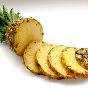 Mangio l’ananas perché fa dimagrire. È vero?
