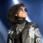 Alicia Keys promuove un video che chiede giustizia per gli afroamericani