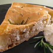 La focaccia genovese in versione vegana arriva al supermercato
