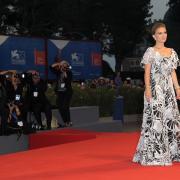 Un'incantevole Natalie Portman conquista il red carpet