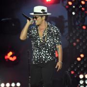 Bruno Mars e Mark Ronson citati in giudizio per "Uptown Funk"
