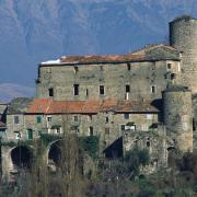 100 milioni di euro per salvare i piccoli comuni italiani che rischiano di scomparire.
