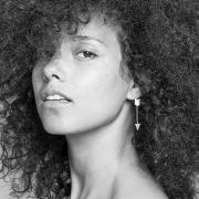 Alicia Keys: arriva il nuovo album "Here" e il singolo "Blended Family". Guarda il video