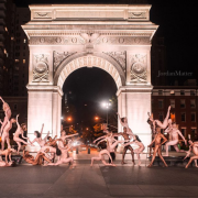 Dancers After Dark. I ballerini "senza veli" di Jordan Matter per le strade di New York