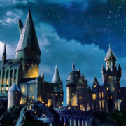 Hogwarts. Aperte le iscrizioni alla scuola di magia di Harry Potter