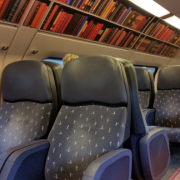 Il vagone biblioteca per viaggiare immersi nella lettura. La novità sui treni olandesi