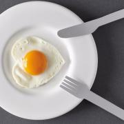 Ecco come usare (davvero) le posate per comunicare a fine pasto!
