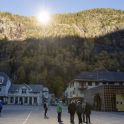 Sole artificiale. Uno specchio per illuminare il paese condannato al buio