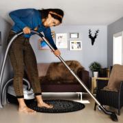 Iniziare le faccende domestiche alle 6 del mattino? Ora è reato!
