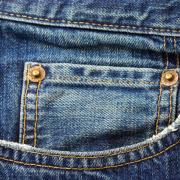 Ecco a cosa servono (davvero) i bottoni dei jeans