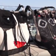 Se siete "malati di shopping", questa borsa è l'accessorio per voi