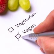 Vegani in Italia: triplicati in un anno, ora sono il 3%. Ecco perché si sceglie il veganesimo