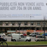 La pubblicità tende una mano all'ambiente: arriva un pannello "mangia-smog"