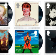 I francobolli dedicati a David Bowie inviati nella stratosfera