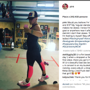 Pink: il messaggio positivo alle neo mamme