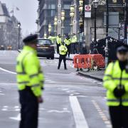 Attentato terroristico: ecco cosa fare in caso di pericolo