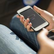 Nel futuro caricheremo gli smartphone solo 4 volte l'anno