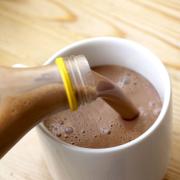 Il latte al cioccolato? Secondo tanti americani, proviene da mucche marroni. Incredibile, ma vero!