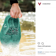 Arriva la prima scarpa fatta di alghe. Che aiuterà a ripulire i mari e i bacini acquiferi