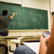 Istruzione: sarà concesso un uso (consapevole) di smartphone e tablet in aula