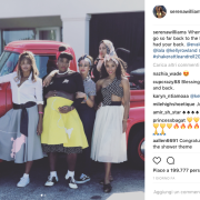 Serena Williams festeggia l'ultimo mese di gravidanza... negli Anni '50
