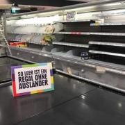 Supermercato vuoto senza prodotti stranieri: ecco la provocazione contro il razzismo